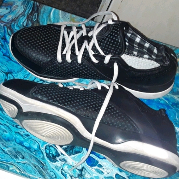 Reebok Easy Tone Exercise Shoes - Picture 10 of 14